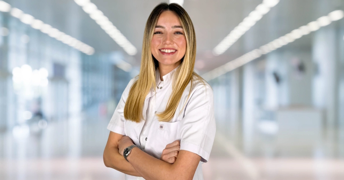 Dr. Zeynep Y., dentist
